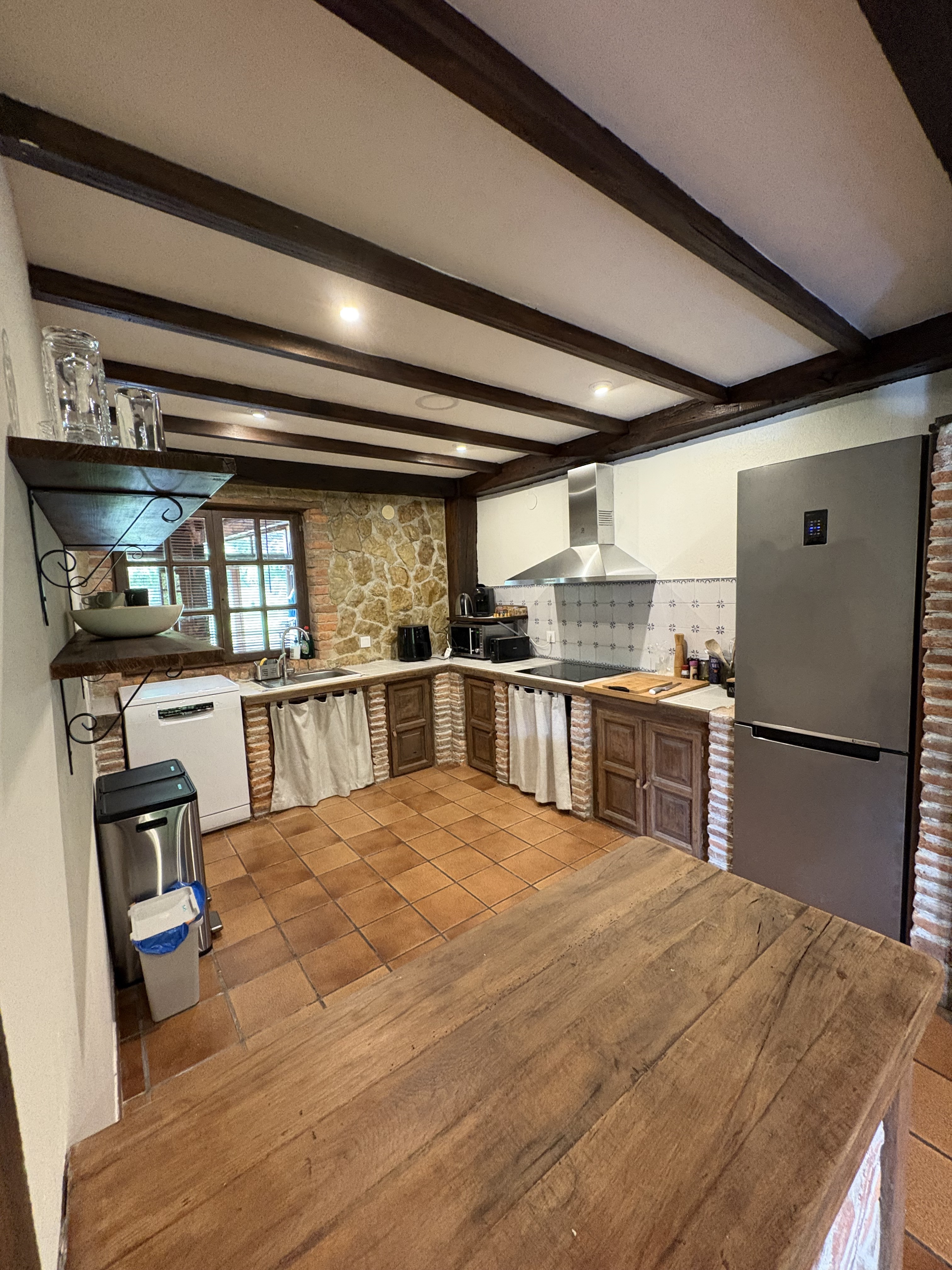 Shared kitchen — Casa Val de Vida